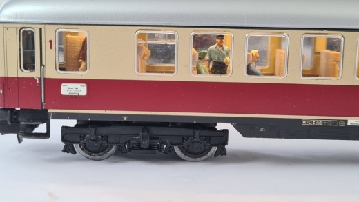 MF Inneneinrichtung für Märklin 4056: DB TEE Grossraumwagen