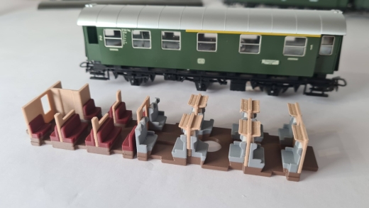 MF Inneneinrichtung für Märklin 4067: DB Umbauwagen 1. und 2. Klasse Mehrfarbig