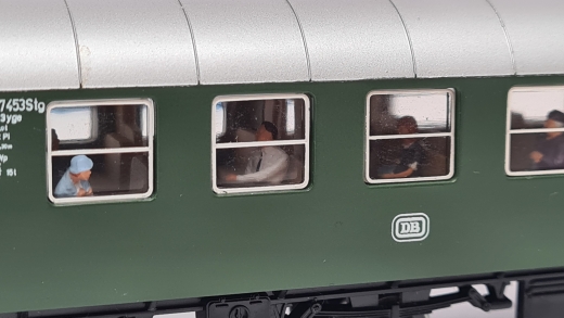 Inneneinrichtung für Märklin 4080: DB Umbauwagen 2. Klasse mit Gepäckabteil