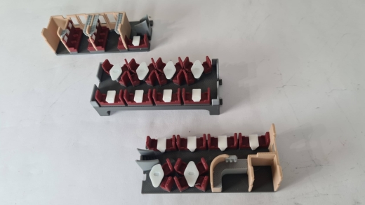 Inneneinrichtung für Märklin 4090: DB TEE Aussichtswagen mehrfarbig, Variante 15 Tische inkl. Lämpchen