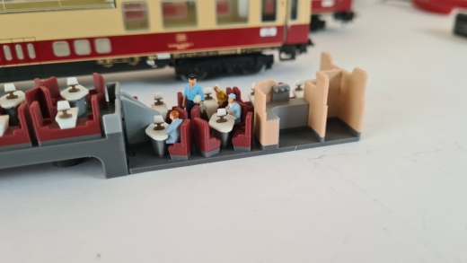 Inneneinrichtung für Märklin 4090: DB TEE Aussichtswagen mehrfarbig, Wechselvariante