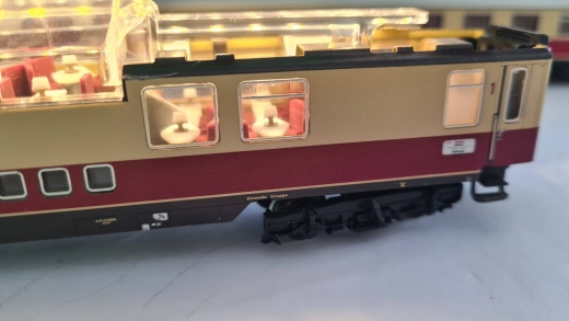 Inneneinrichtung für Märklin 4090: DB TEE Aussichtswagen mehrfarbig, Wechselvariante