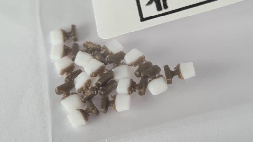 Tischlampen für H0 Speisewagen, 16 Stück