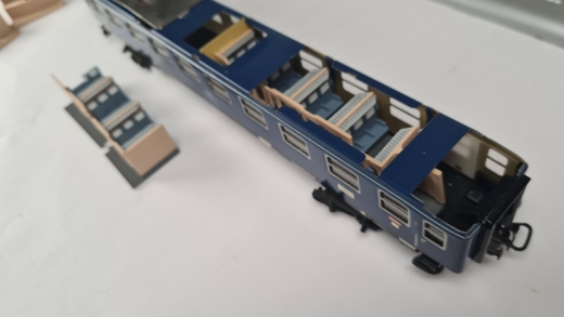 Inneneinrichtung für Märklin 4032: DB D-Zug 1. Klasse Abteilwagen Mehrfarbig