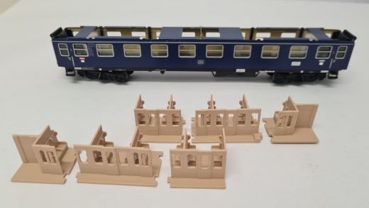 Inneneinrichtung für Märklin 4027 (4032): DB D-ZUG 1. Klasse Abteil