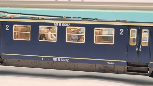 Inneneinrichtung für Märklin 4049 4117: NS Personenwagen 2. Klasse