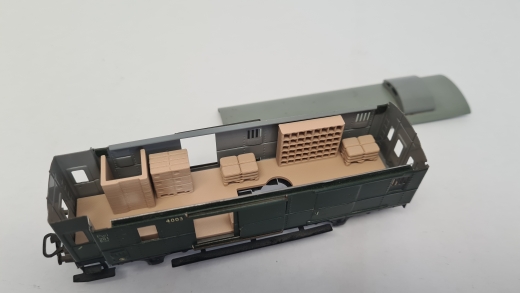 Inneneinrichtung für Märklin 4003 329/4: Gepäck-/Postwagen