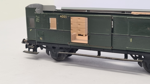 Inneneinrichtung für Märklin 4003 329/4: Gepäck-/Postwagen