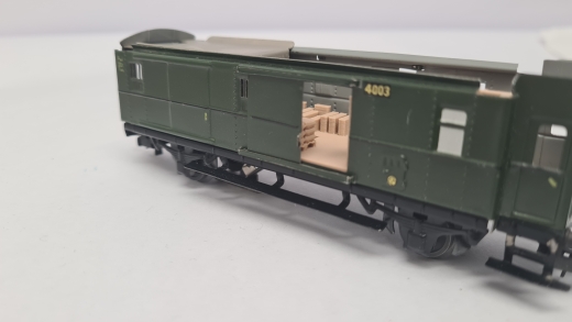 Inneneinrichtung für Märklin 4041: Gepäck-/Postwagen mit Schlusslicht