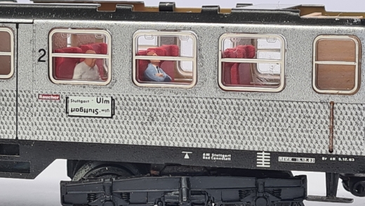 Inneneinrichtung (3-farbig) für Märklin 4042: DB Silberling 2.Kl. Nahverkehrswagen
