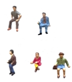Set feiner Figuren 1:120, in der Regel sitzend, farbig assortiert, 5 Stk.